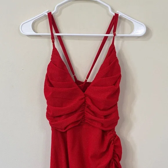 NEW Michael Costello x Revolve Brigitte Gown in Red Size Medium - Picture 4 of 10